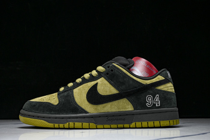 nike sb dunk low  Svp*me 94 camper green  hq8487-300