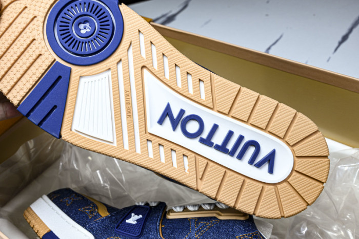 LV SNEAKER TRAINER  FOR-LV381