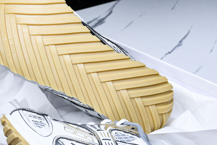 b0tt*ga Ven*ta orbit sneaker