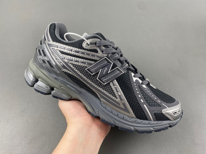 New Balance  M1906RES