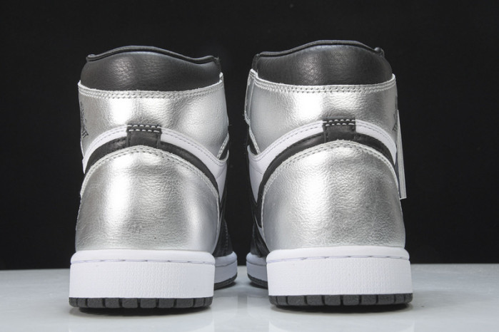 Air Jordan 1 High OG WMNS “Silver Toe” CD0461-001