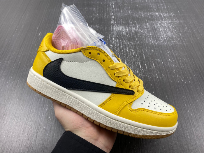 Travis Scott x Air Jordan 1 Low DZ4137-700