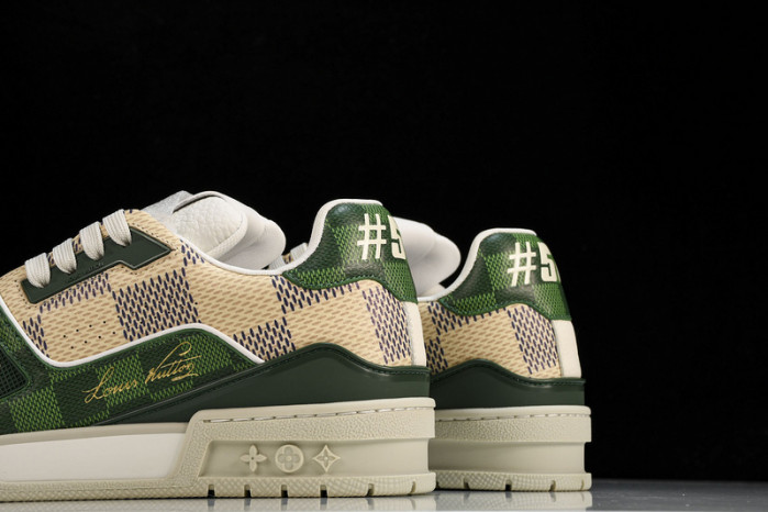 LV SNEAKER LOW 110702