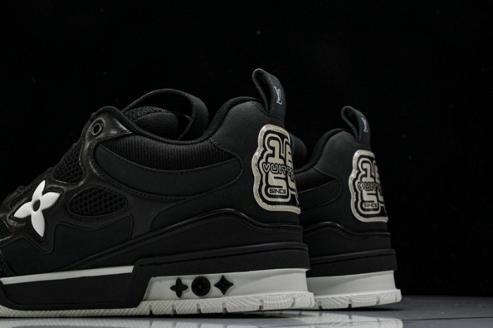 LV SNEAKER LOW  081501