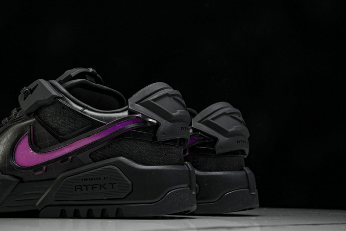 RTFKT x Nike Dunk Genesis 
