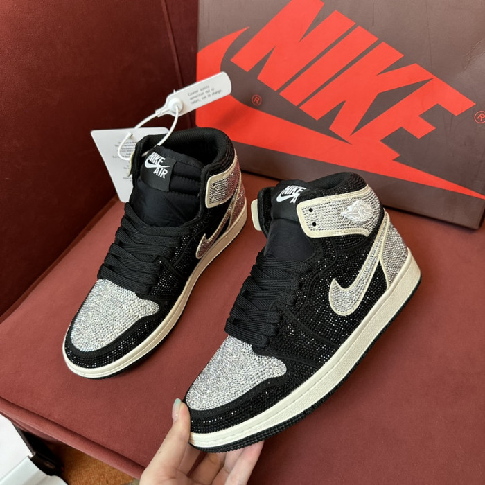 AIR JORDAN 1 RETRO  AJ-23