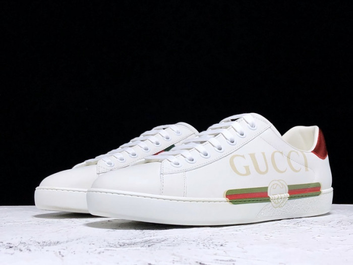 Gv*c ace embroidered low-top sneaker white with logo