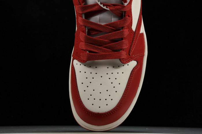 Travis Scott x Air Jordan 1 Low OG  DM7890-103