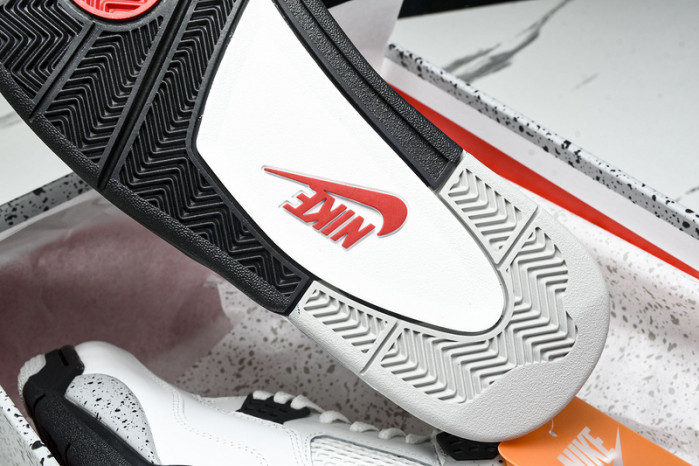 Air Jordan 4  “White Cement” （2025） FV5029-100