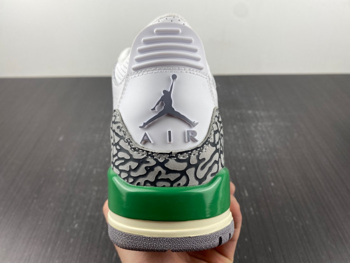 Air Jordan 3 WMNS “Lucky Green”  CK9246-136