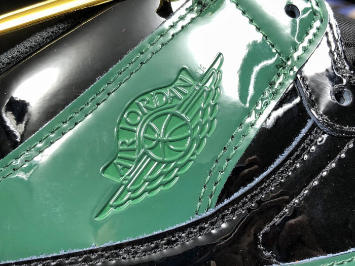 Air Jordan 1 x SoleFly  AV3905-038