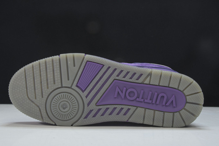 LV SNEAKER LOW YEE-009