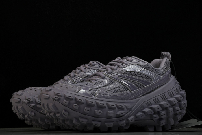 BLCG    Defender Rubber Platform Sneakers  685613 W2RAM5500