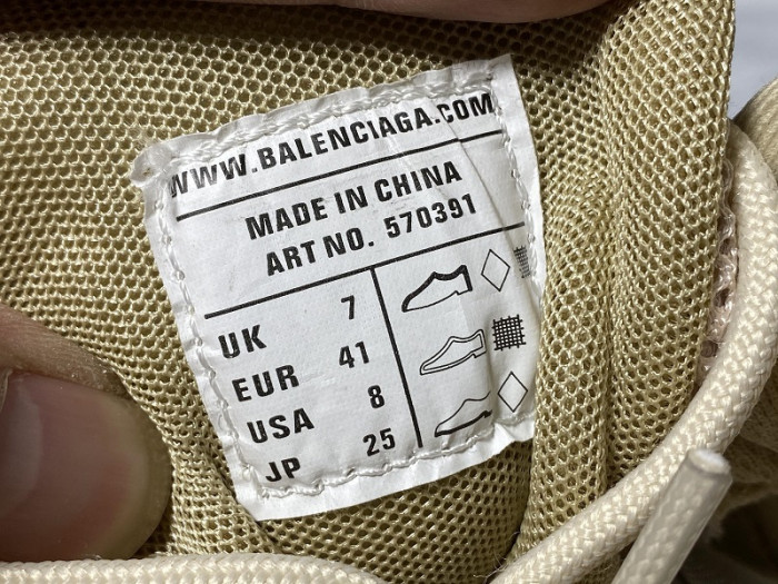 BLCG  Track TRAINER  Yeeshoes  220402