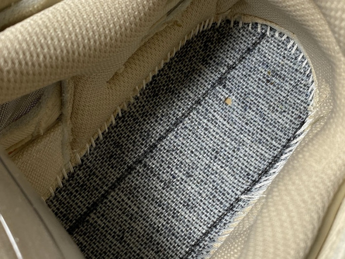 BLCG  Track TRAINER  Yeeshoes  220402