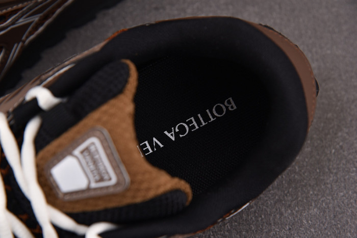 b0tt*ga Ven*ta orbit sneaker