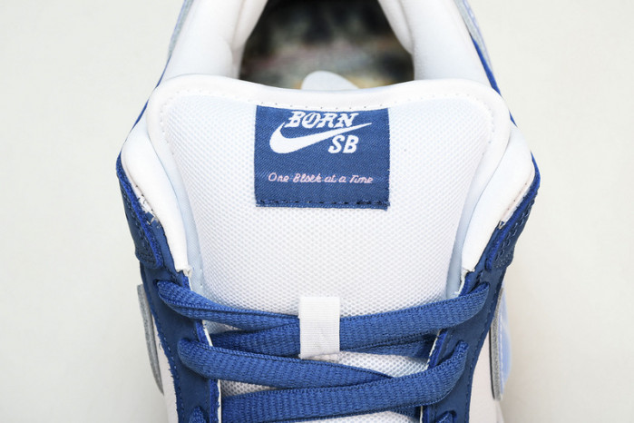 Born x Raised x Nike SB Dunk FN7819-400