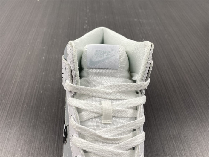 Nike SB Dunk High  CZ8149-101