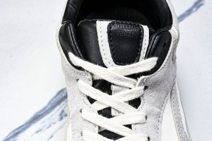 b0tt*ga Ven*ta  sneaker