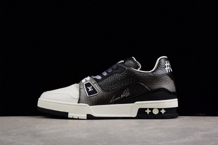 LV SNEAKER LOW YEE-016