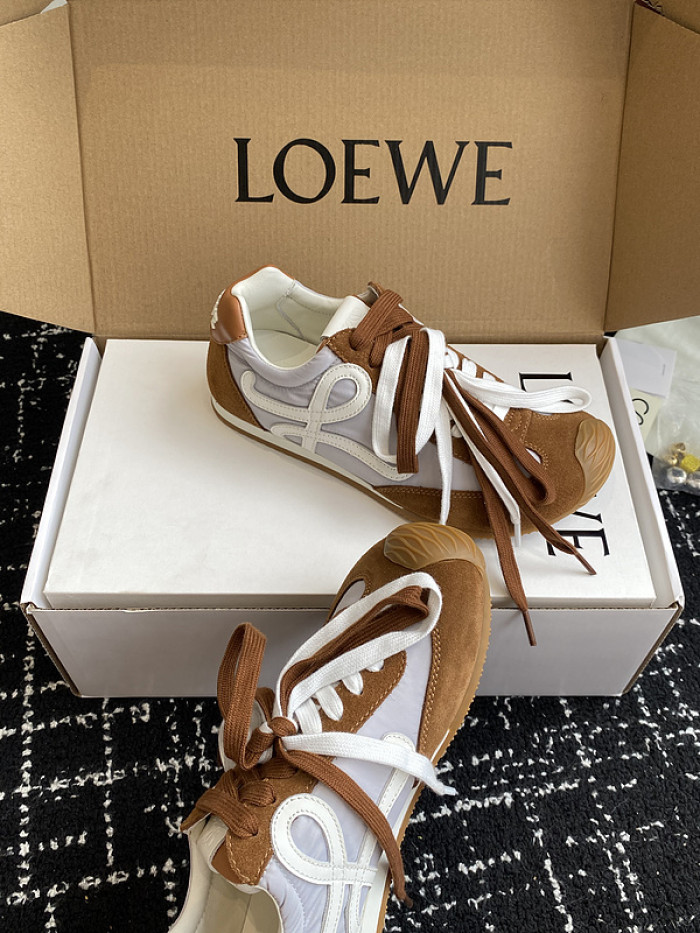 L*0ewe Ballet Runner LW-FOR18