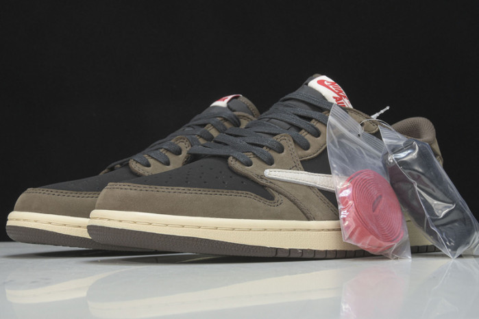 Travis Scott x Air Jordan 1 Low CQ4277-001