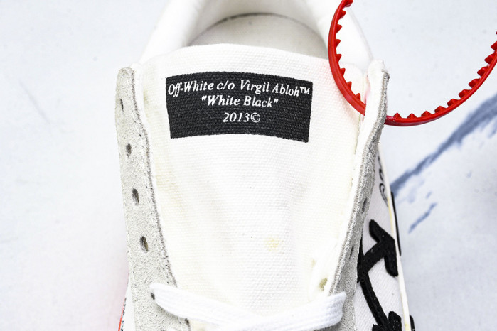 OF X  c/o Virgil Abloh Vulc Low Top 070901