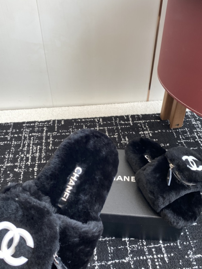 CH*NEL SLIPPERS