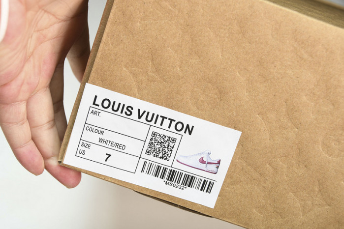 Nike Air Force 1 LV 022301