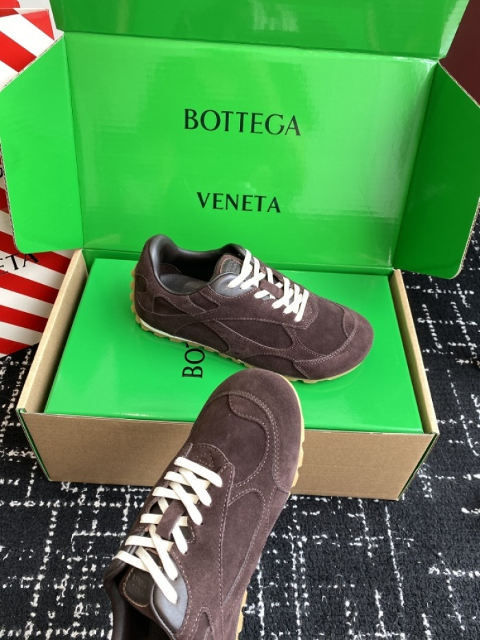 b0tt*ga Ven*ta  sneaker
