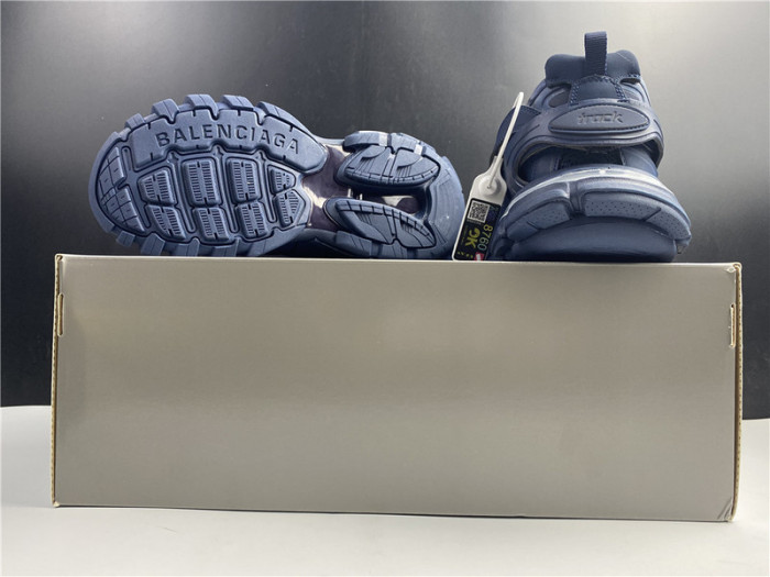 BLCG Track Trainer Dark Navy lighted 542023 W2LA1 4107