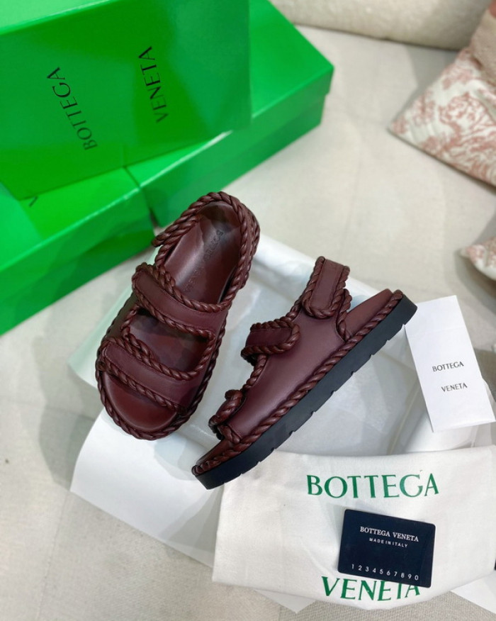 b0ttega Ven*ta  slides