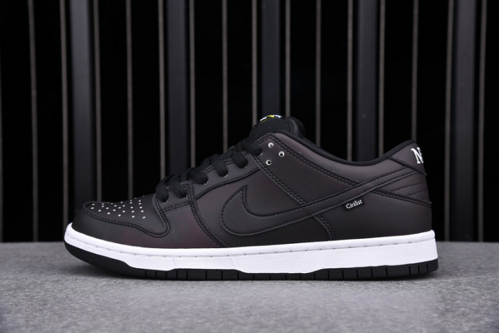 Civilist Nike SB Dunk Low CZ5123-001