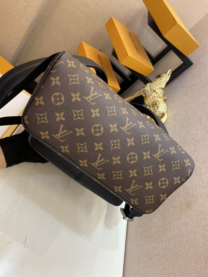 LouiV Bag 32*40*13CM