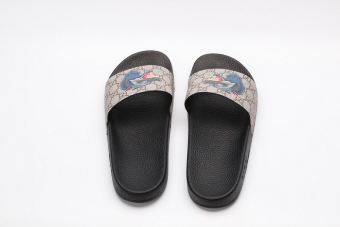 Gv*c slippers