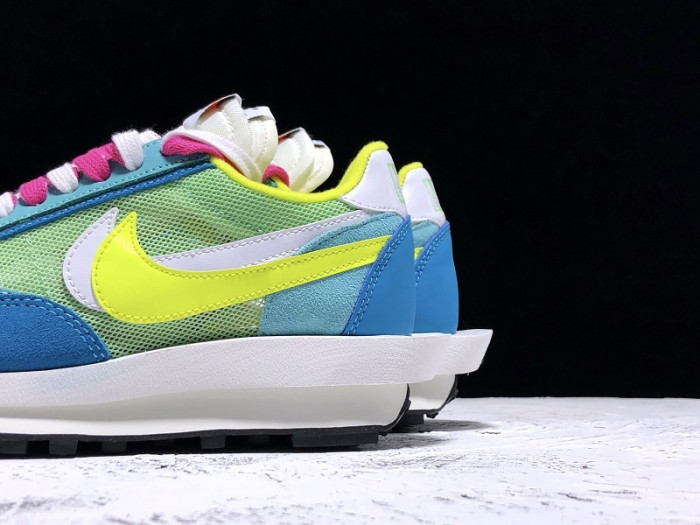 Sacai x Nike LVD Waffle Daybreak Running  BV0073-600